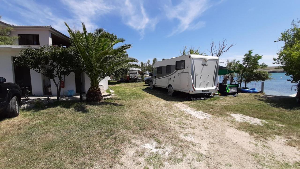Camp Pere Ξενοδοχείο Pag Town Εξωτερικό φωτογραφία